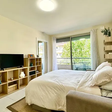 Apartman Cosy Holidays - Beach, Bars & Food At 10min Walk *